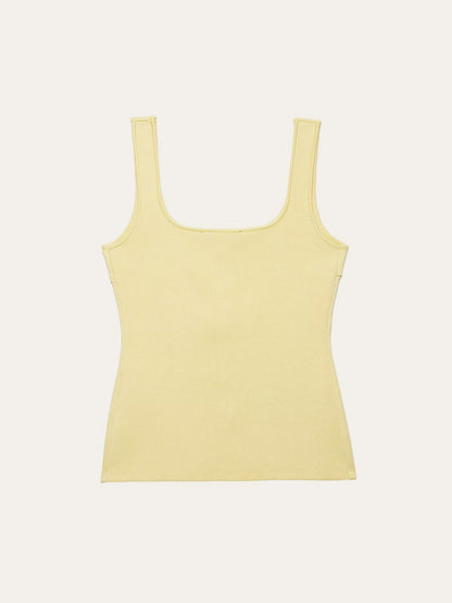 Women's Curved Hem Knit Vest — Ribbed Texture