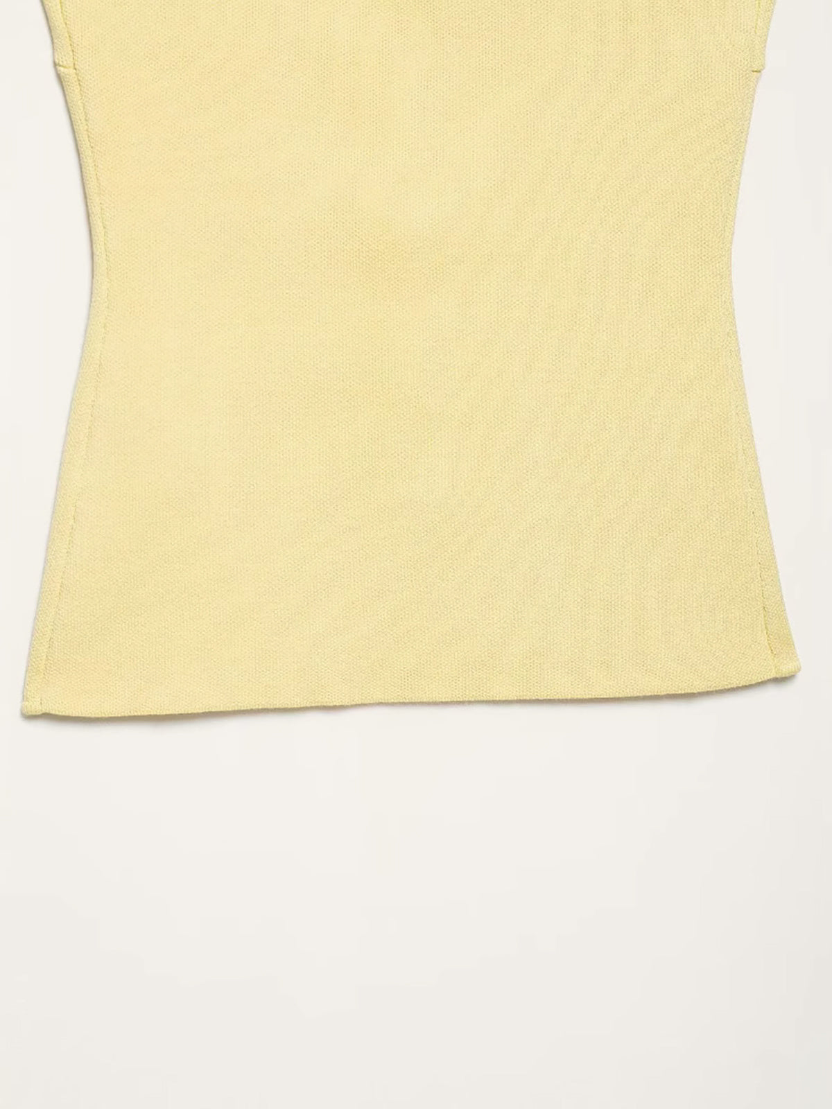 Women's Curved Hem Knit Vest — Ribbed Texture